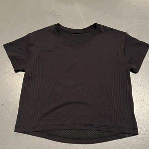 Lululemon black crop tank